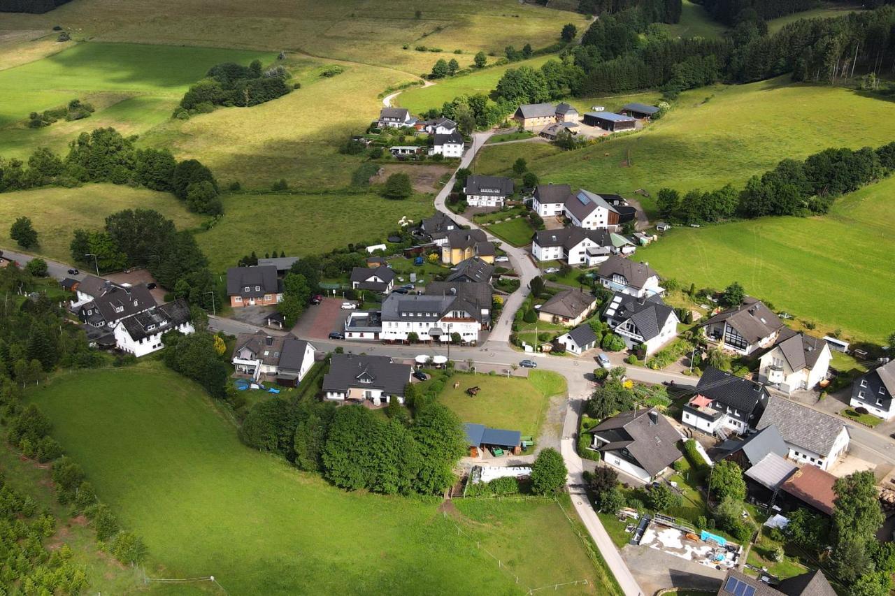 Landhaus Lenneper-Fuehrt Kirchhundem Esterno foto